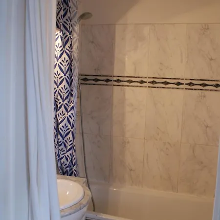 Calme Et Charmant Appartement Pres De Paris Et Versailles Le Vesinet Room photo
