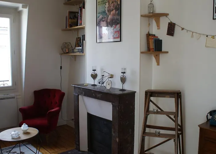 Calme Et Charmant Appartement Pres De Paris Et Versailles